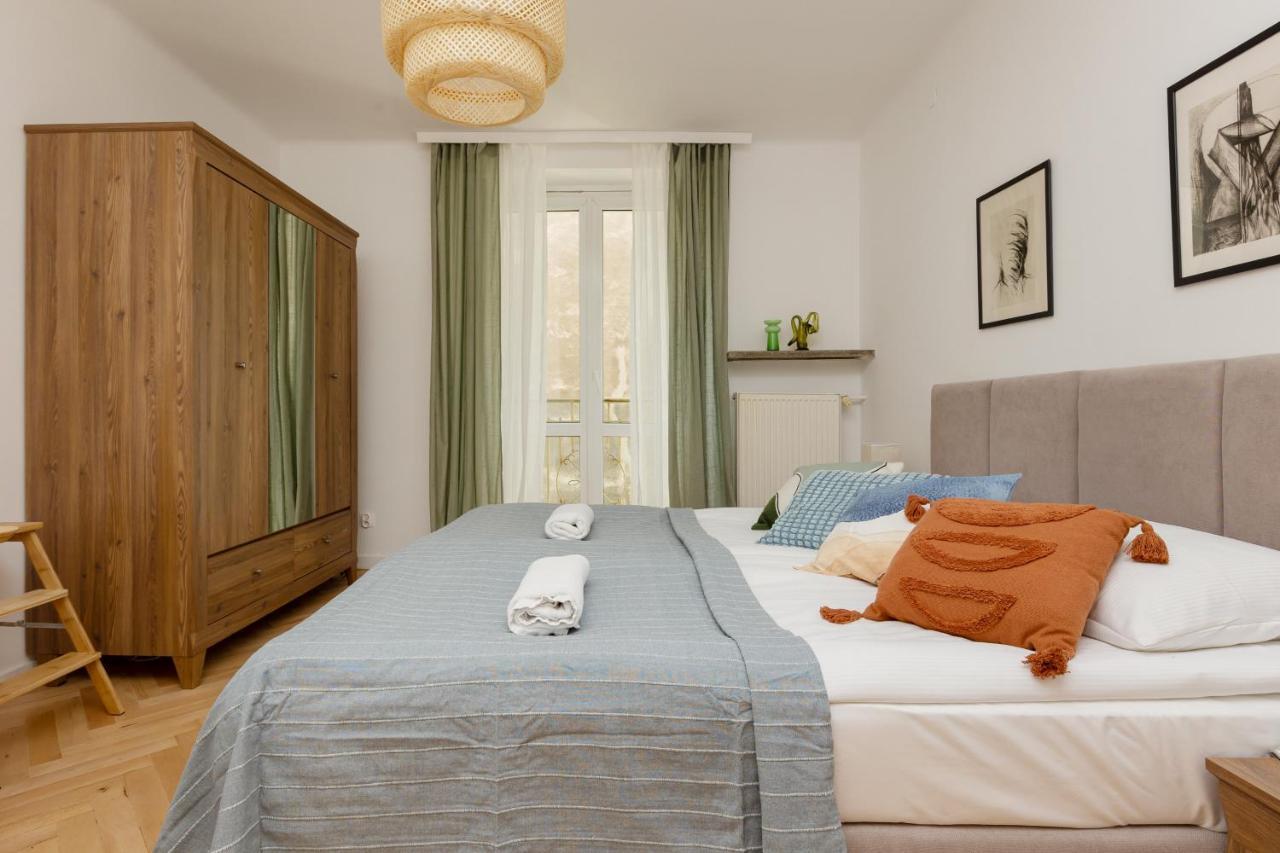 Tasteful In Center By Renters Appartamento *